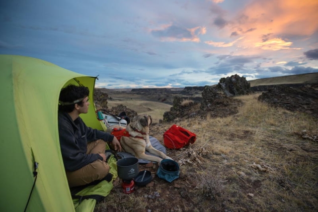 Ruffwear Lager mit Hund